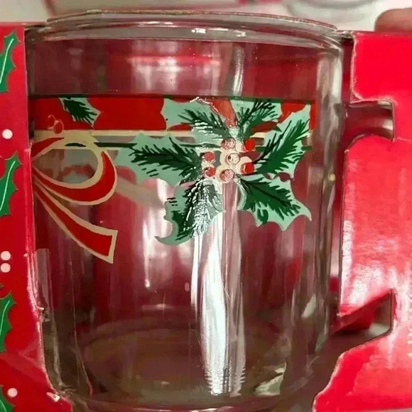 New in box! Two sets of unused vintage glass poinsettia mugs,  perfect for Xmas - Picture 2 of 9